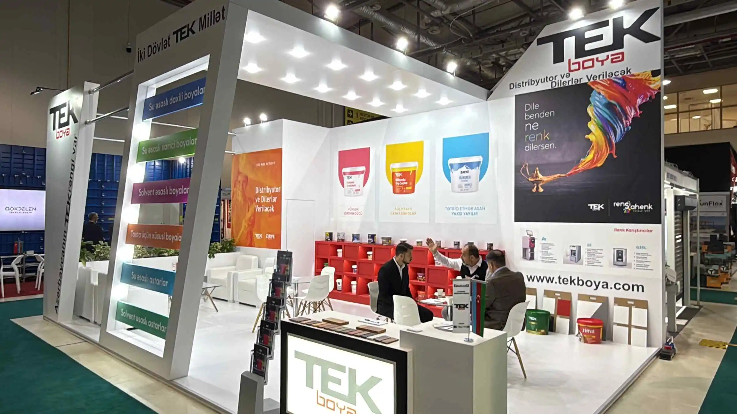 Tek Boya Bakü fuar standı ürün teşhir alanı